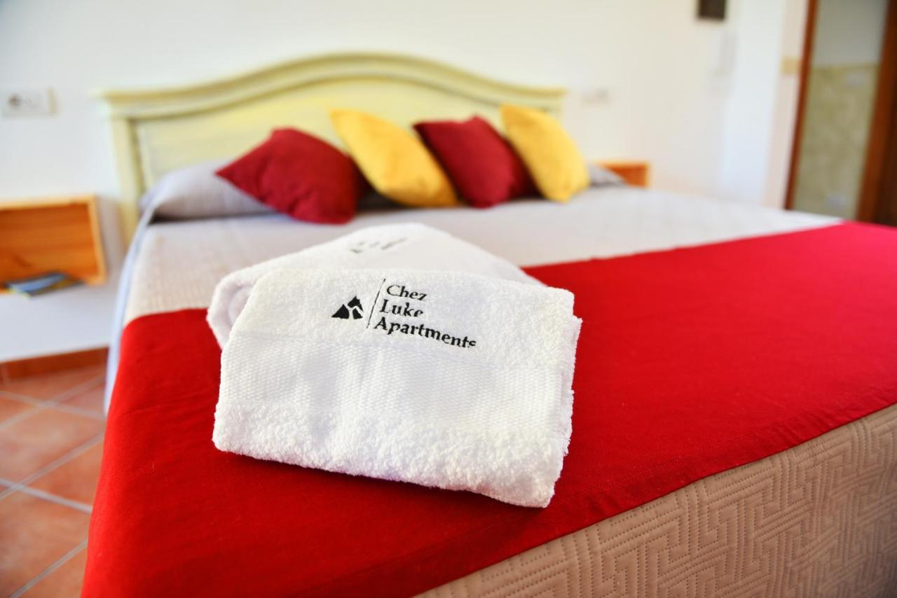 Chez Luke Apartments In 아제롤라 외부 사진